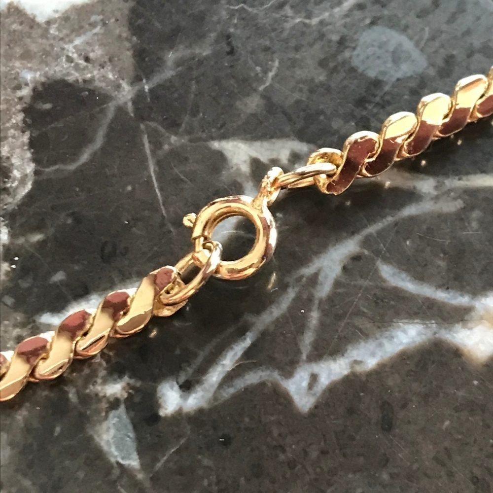 Gold Necklace - Picture 4 of 4